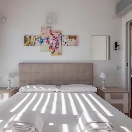Luxury Near Linate Quintiliano 7 * 米兰